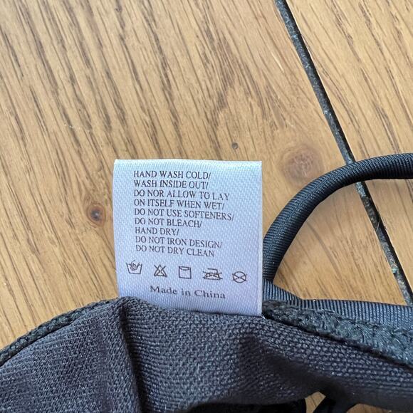 Sunny Co The Bianca Black Plunge Lace Up One Piece Bathing Suit Womens S NWOT - Picture 7 of 7